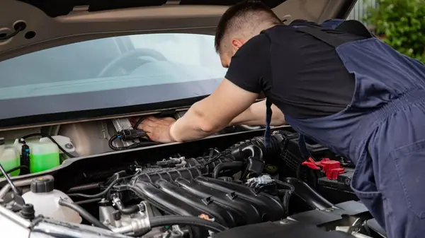 Funilaria Credenciada Azul Seguros: Descontos Exclusivos, Carro Reserva e Garantia Estendida na Reparação Automotiva